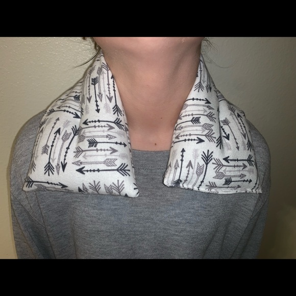 Organic lavender Neck Wrap and Eye Pillow - Picture 3 of 5